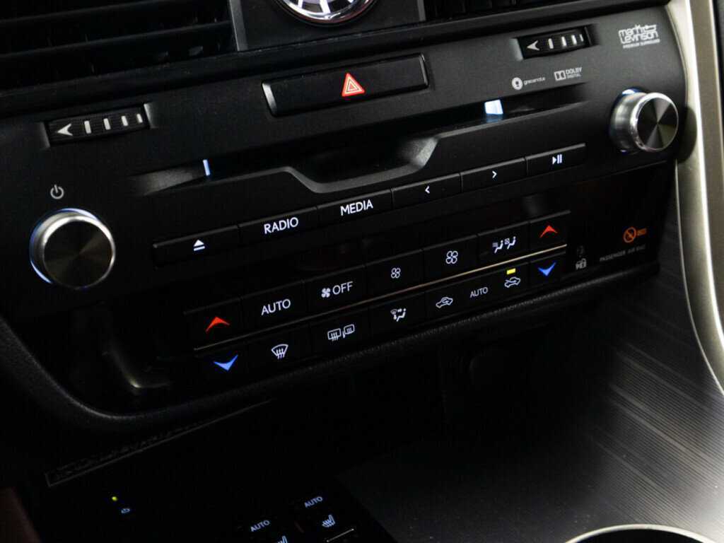 Lexus RX 200t, 2017 Фото №22