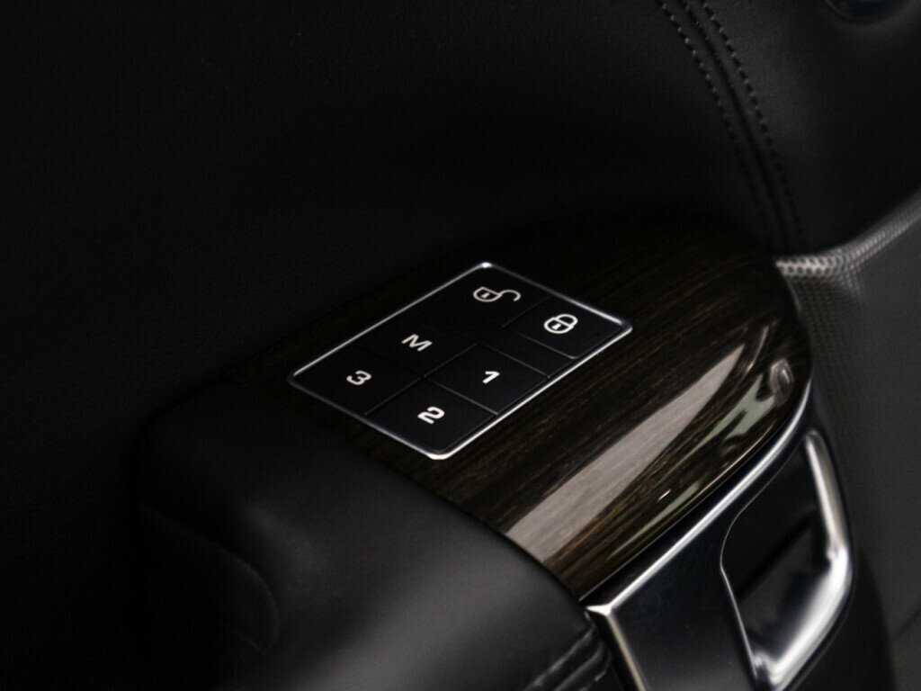 Land Rover Range Rover Sport, 2018 Фото №19