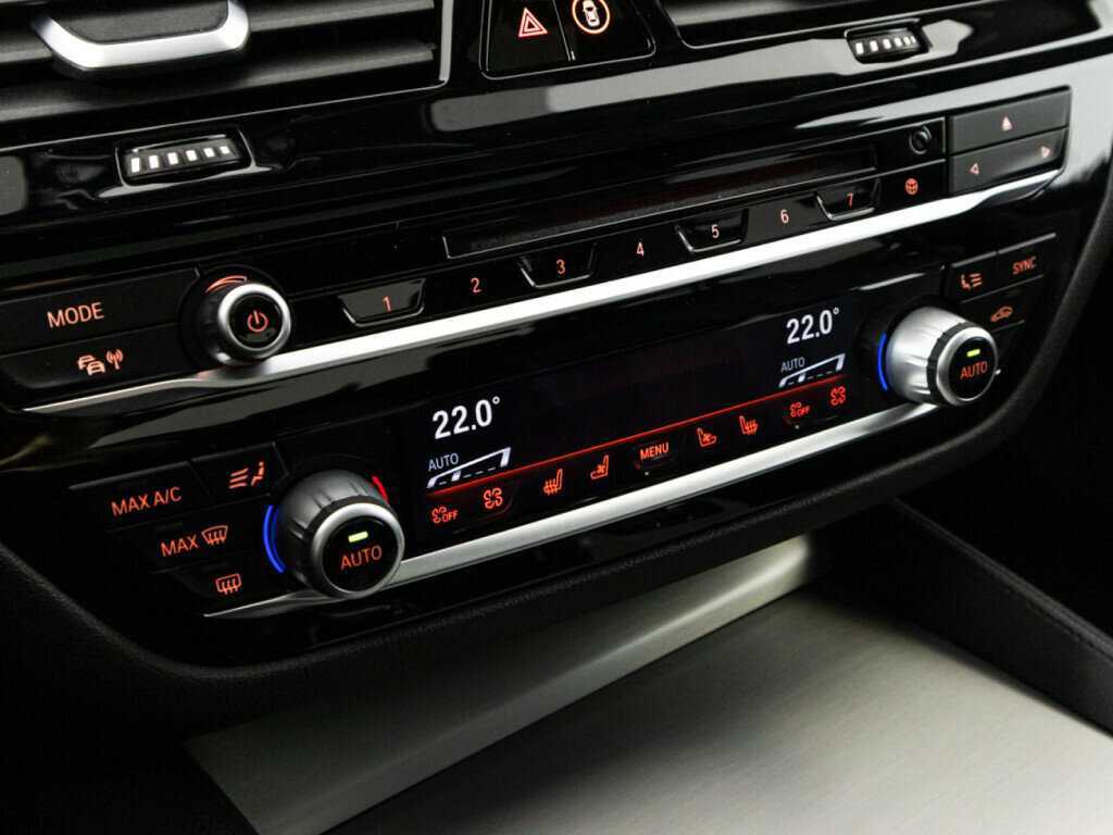 BMW 5 серии 540d xDrive, 2020 Фото №27