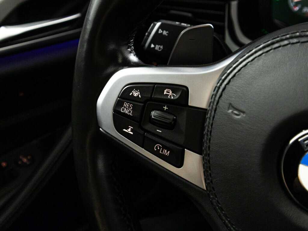 BMW 5 серии 540d xDrive, 2020 Фото №30