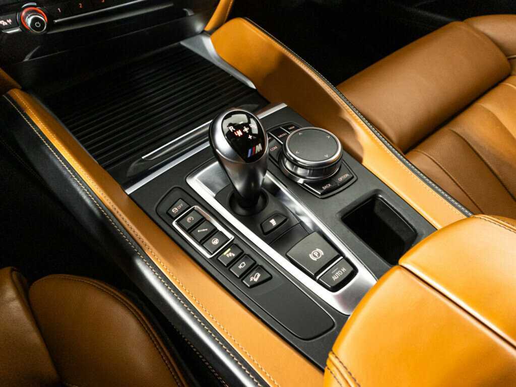 BMW X6 M, 2015 Фото №23