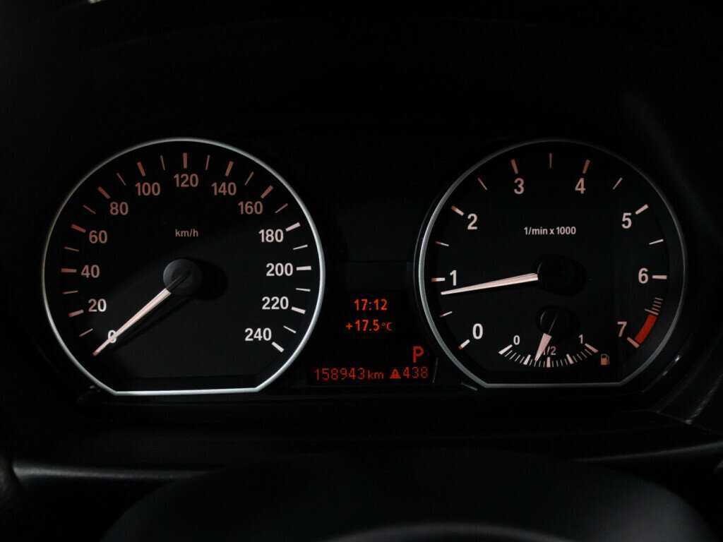 BMW 1 серии 116i, 2011 Фото №12