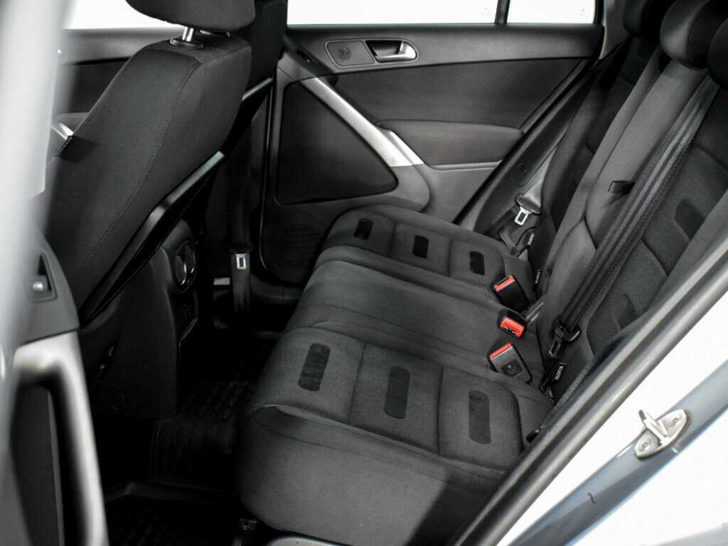 Volkswagen Tiguan, 2009 - 215 644 км. | Фото №8