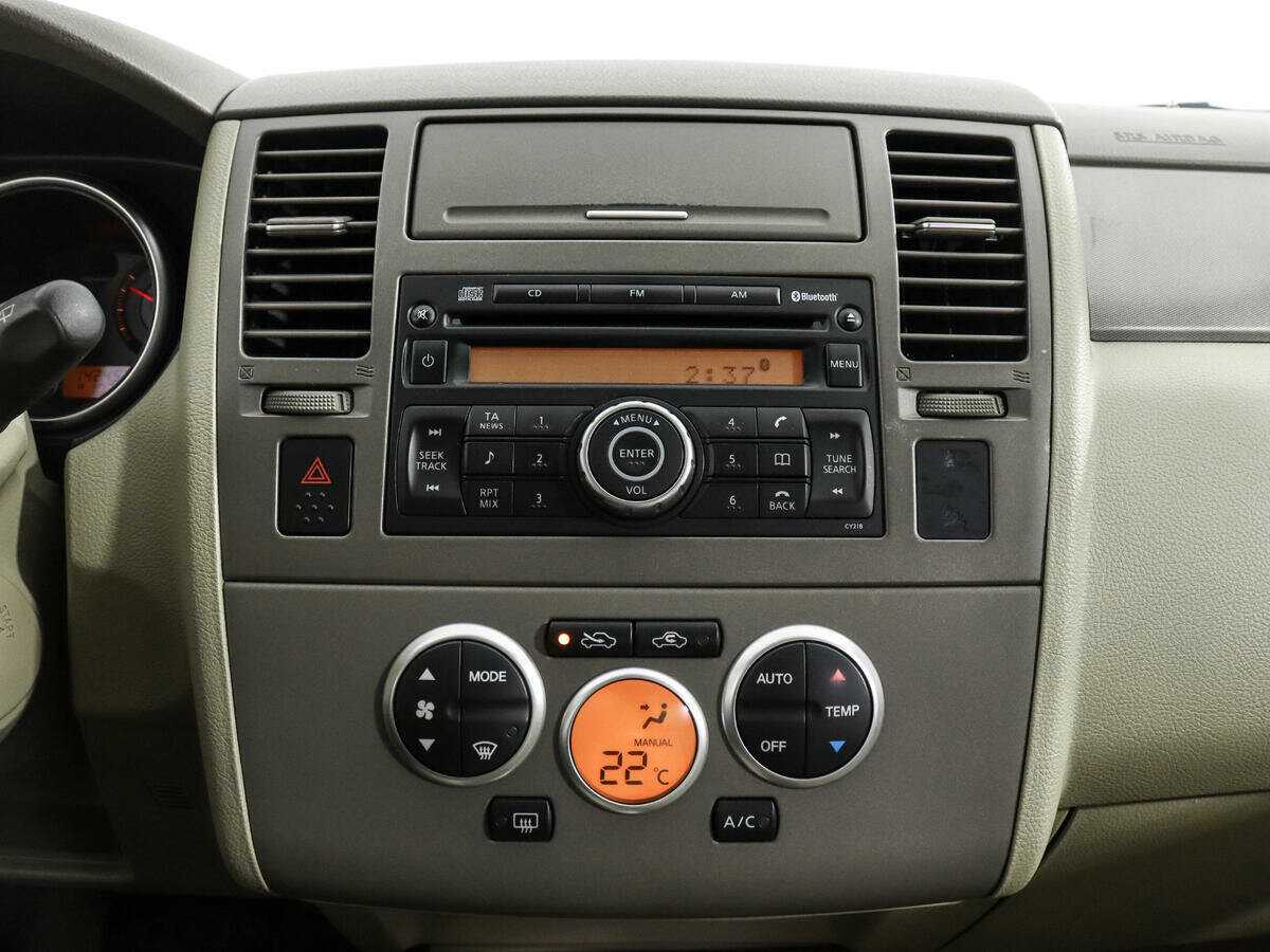 Nissan Tiida, 2008 Фото №12