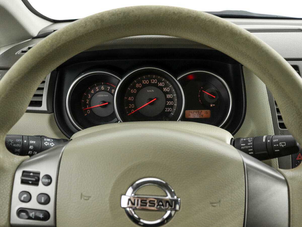 Nissan Tiida, 2008 Фото №16