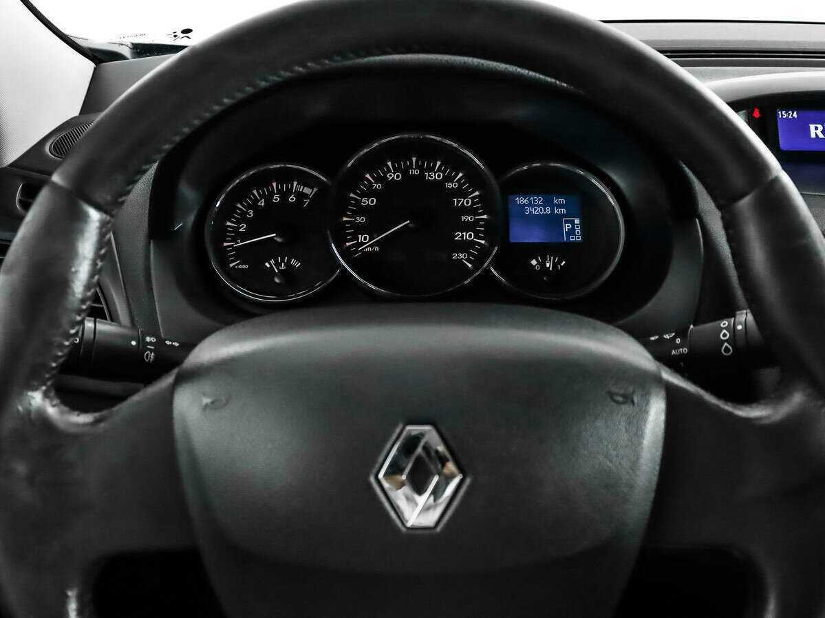 Renault Fluence, 2011 Фото №18