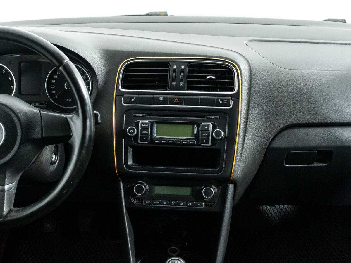 Volkswagen Polo, 2010 Фото №14