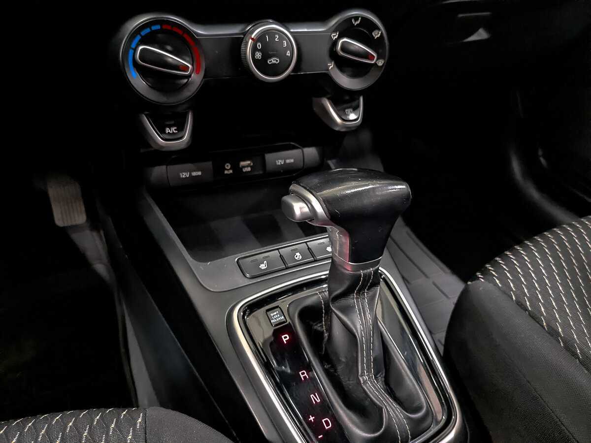 Kia Rio X-Line, 2020 Фото №21