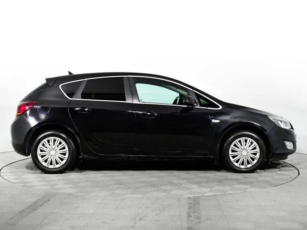 Opel Astra, 2011 - 210 000 км. | Фото №4