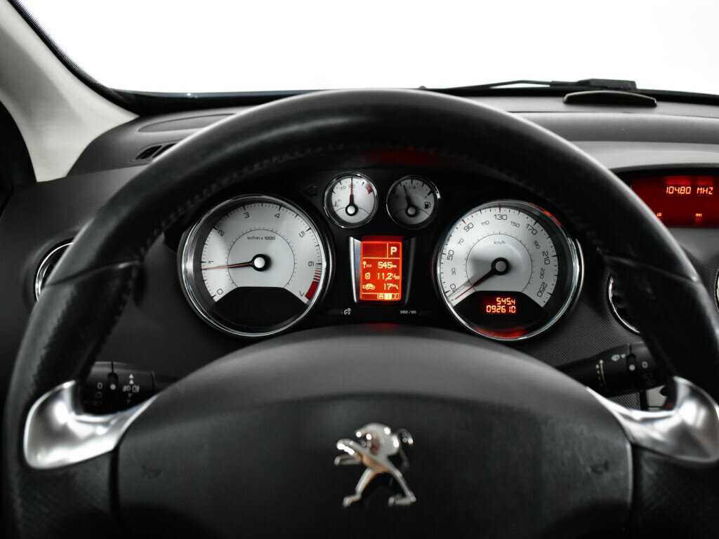 Peugeot 308, 2011 Фото №11