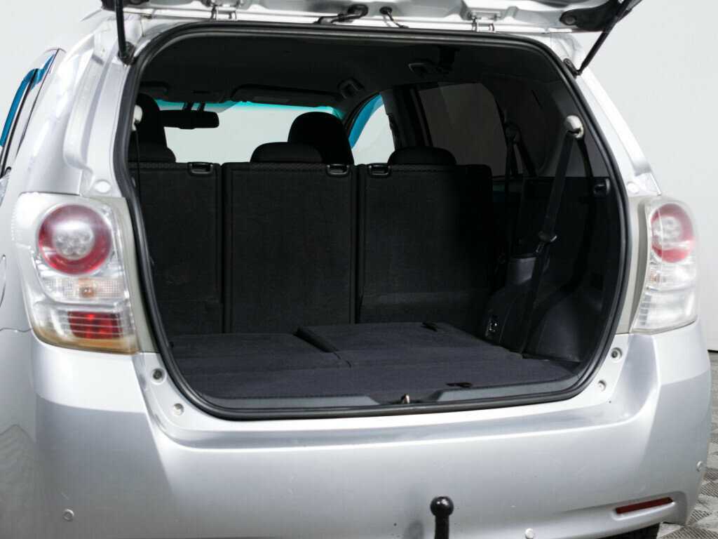 Toyota Verso, 2011 - 302 452 км. | Фото №7