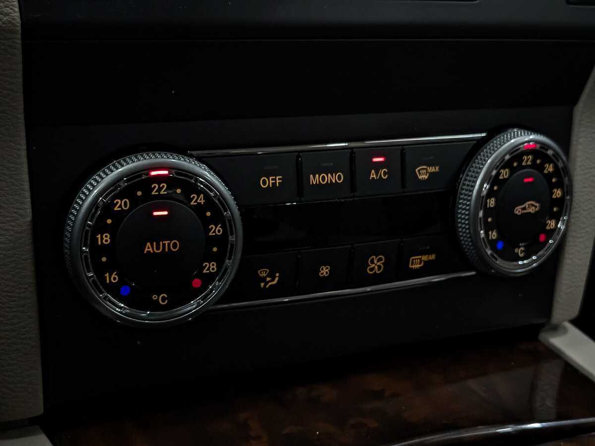 Mercedes-Benz GLK-Класс 300, 2011 Фото №21