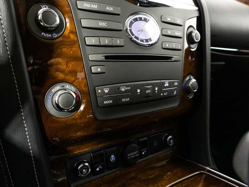 Infiniti QX80, 2017 Фото №23