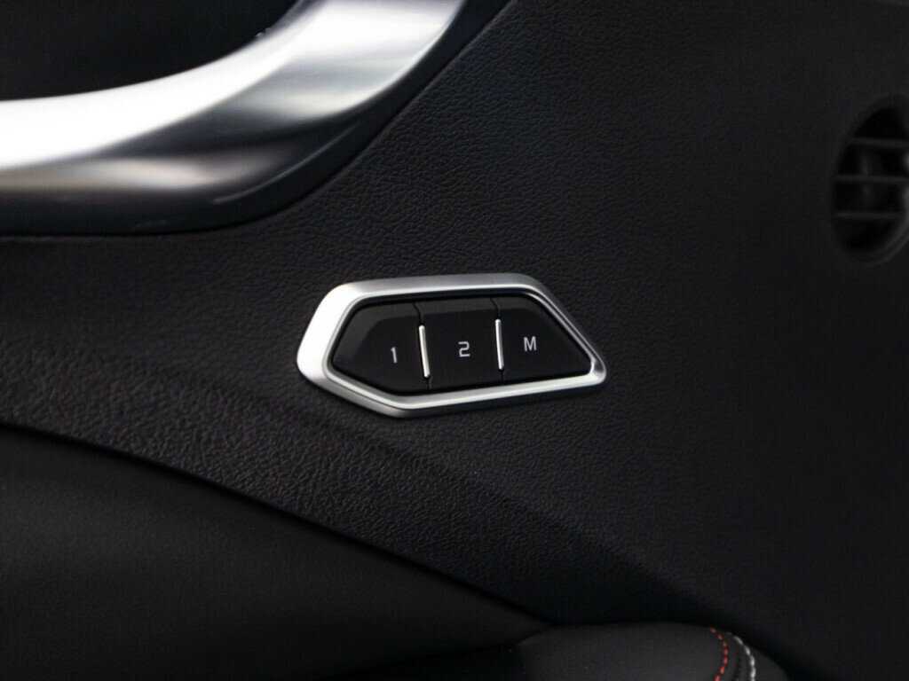 Geely Tugella, 2023 Фото №18