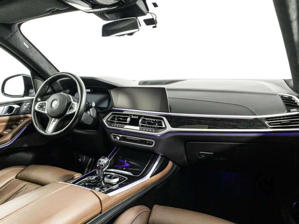 BMW X7 M50d, 2020 Фото №9