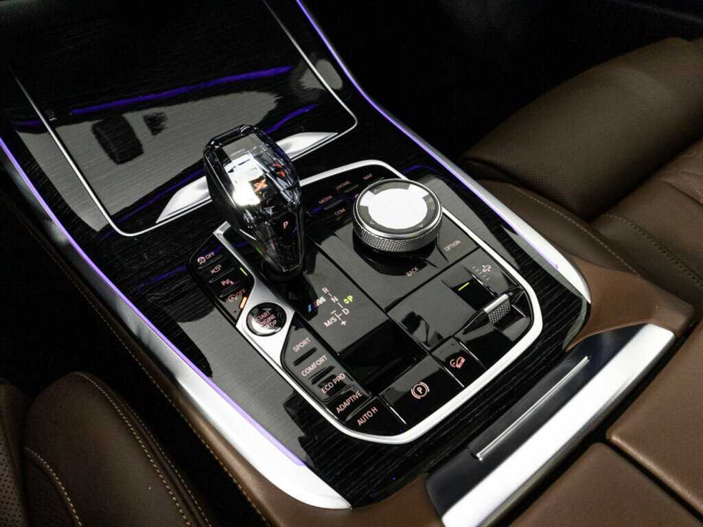 BMW X7 M50d, 2020 Фото №29