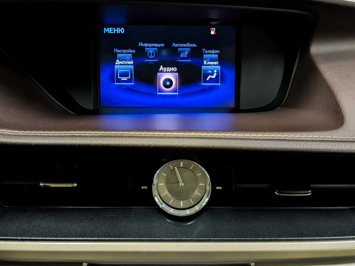 Lexus ES 200, 2015 Фото №15