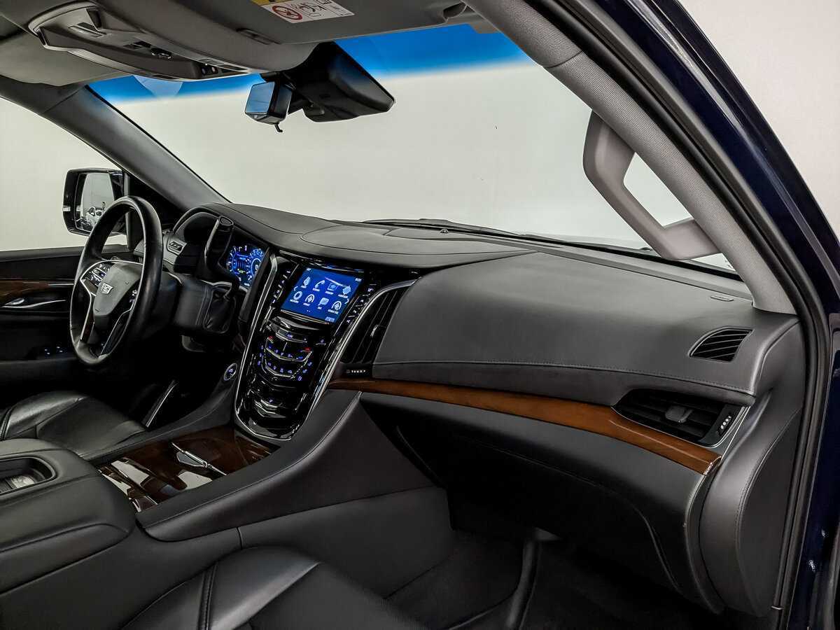 Cadillac Escalade, 2018 Фото №11