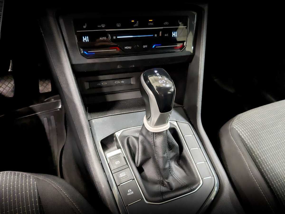 Volkswagen Tiguan, 2021 Фото №25