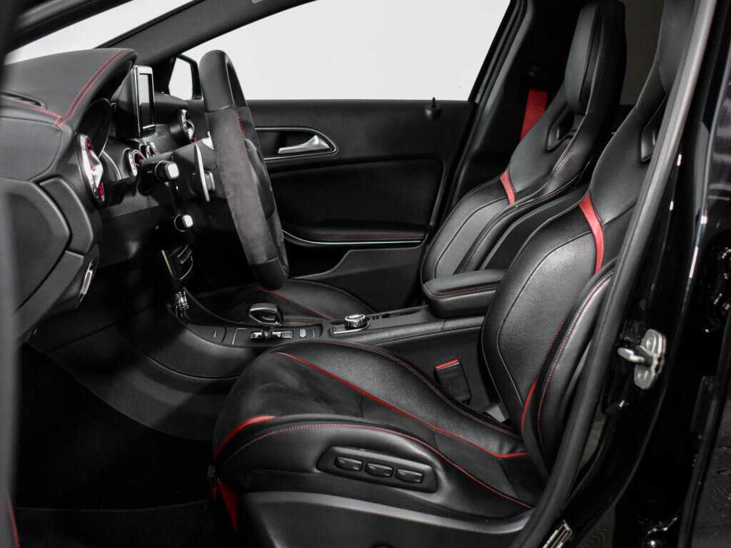 Mercedes-Benz GLA AMG 45 AMG, 2015 Фото №15