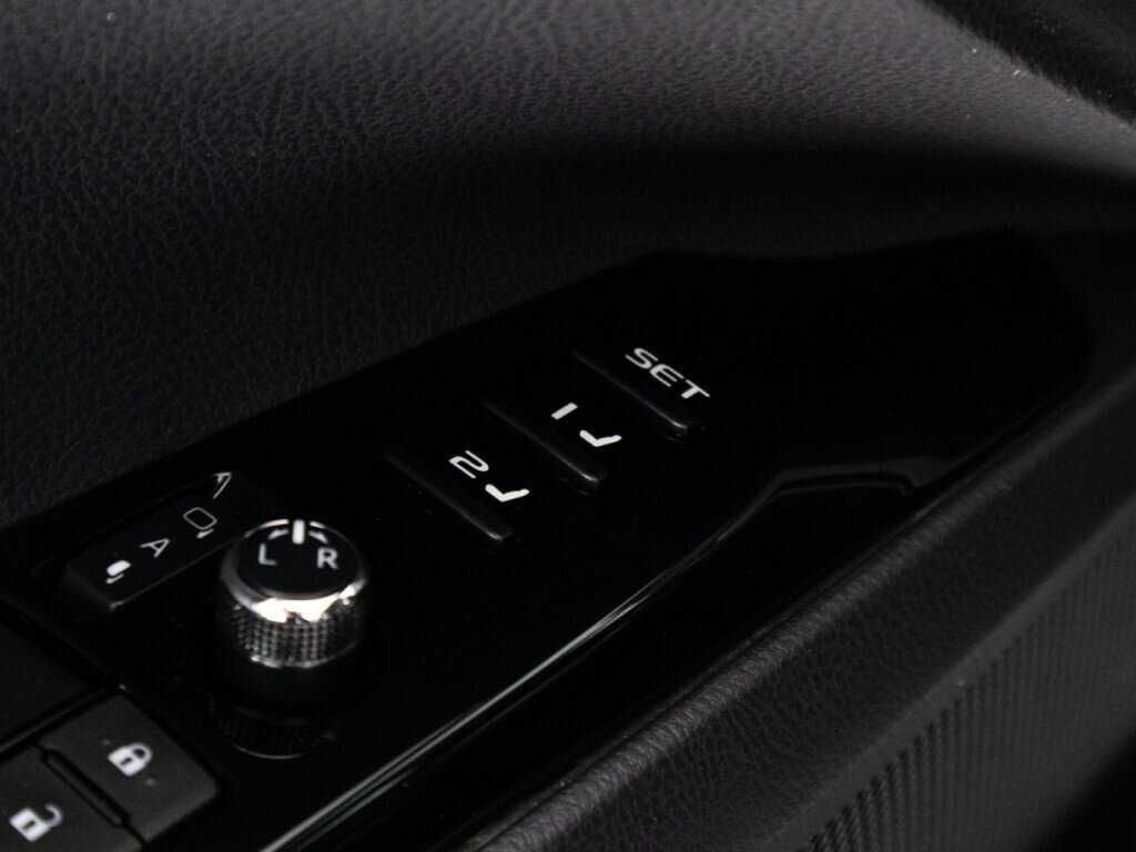 Toyota Camry, 2020 Фото №15