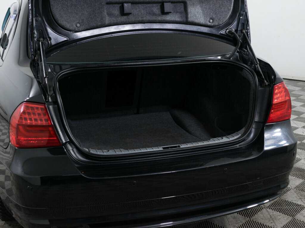 BMW 3 серии 320i, 2010 Фото №7