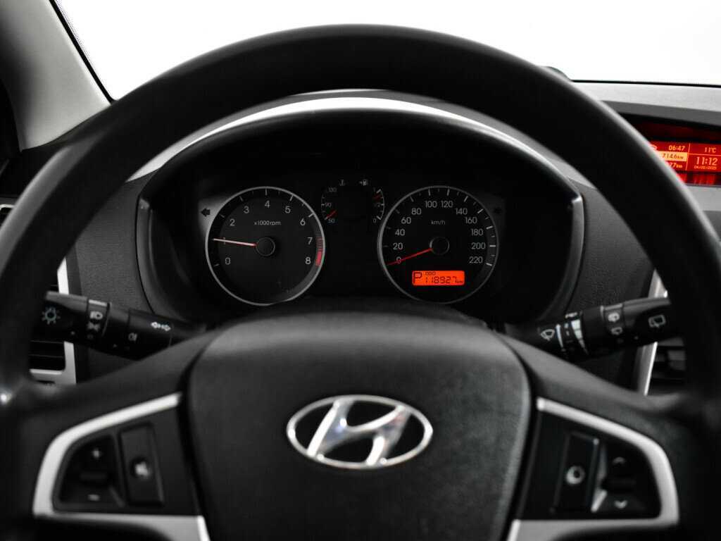 Hyundai i20, 2009 Фото №11