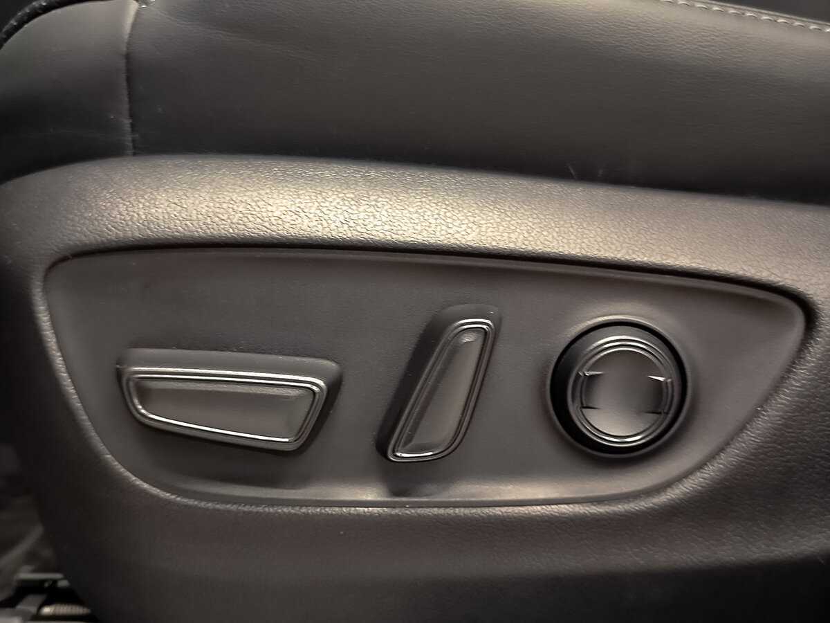 Toyota Land Cruiser, 2021 Фото №26