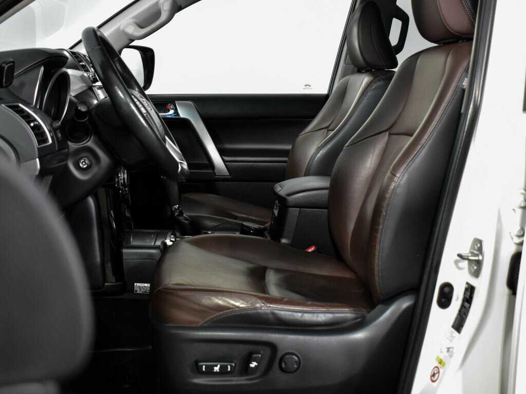 Toyota Land Cruiser Prado, 2015 Фото №9