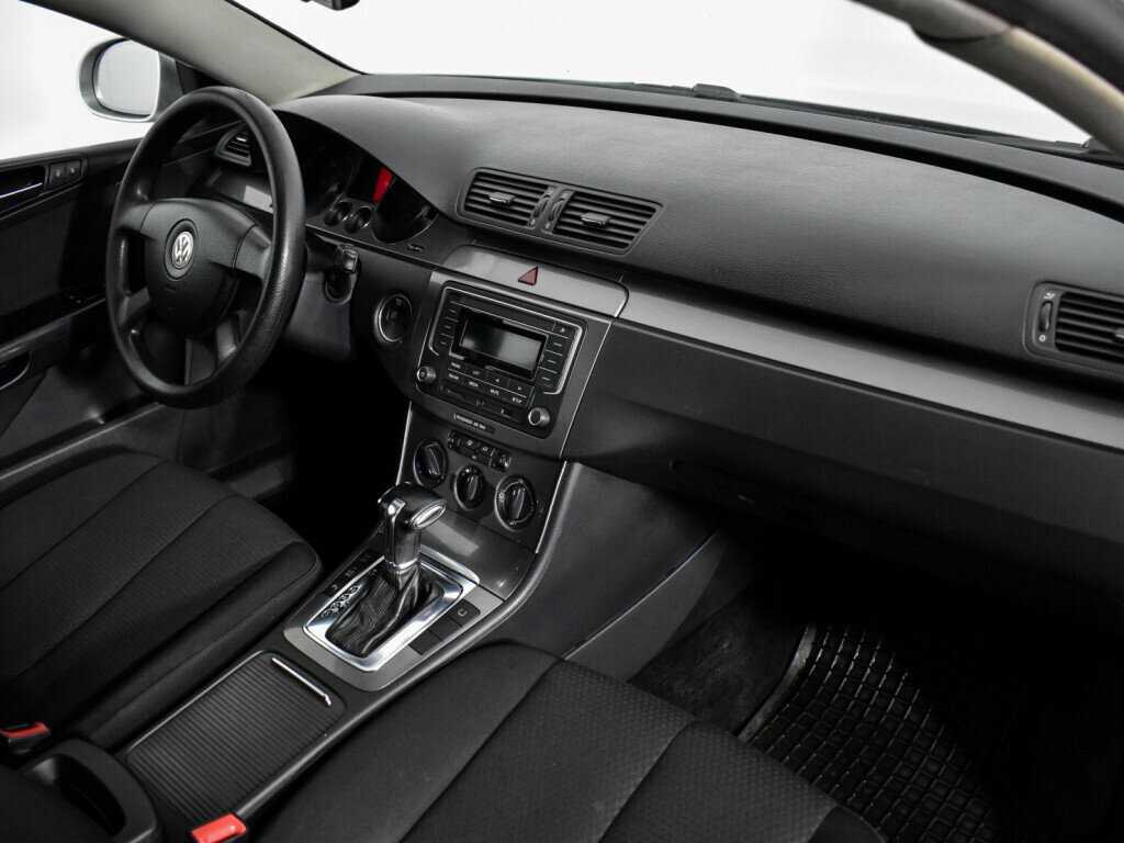 Volkswagen Passat, 2008 - 286 400 км. | Фото №8