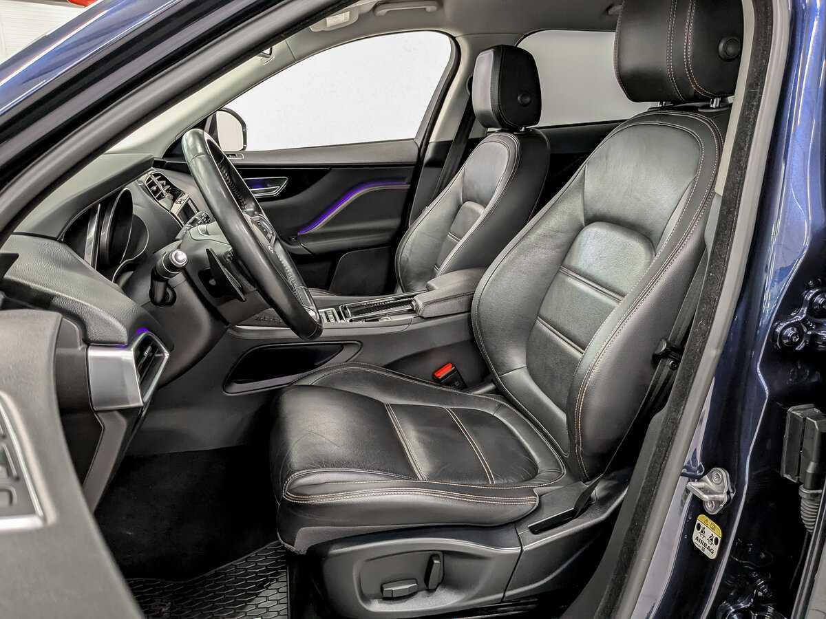 Jaguar F-Pace, 2017 Фото №20