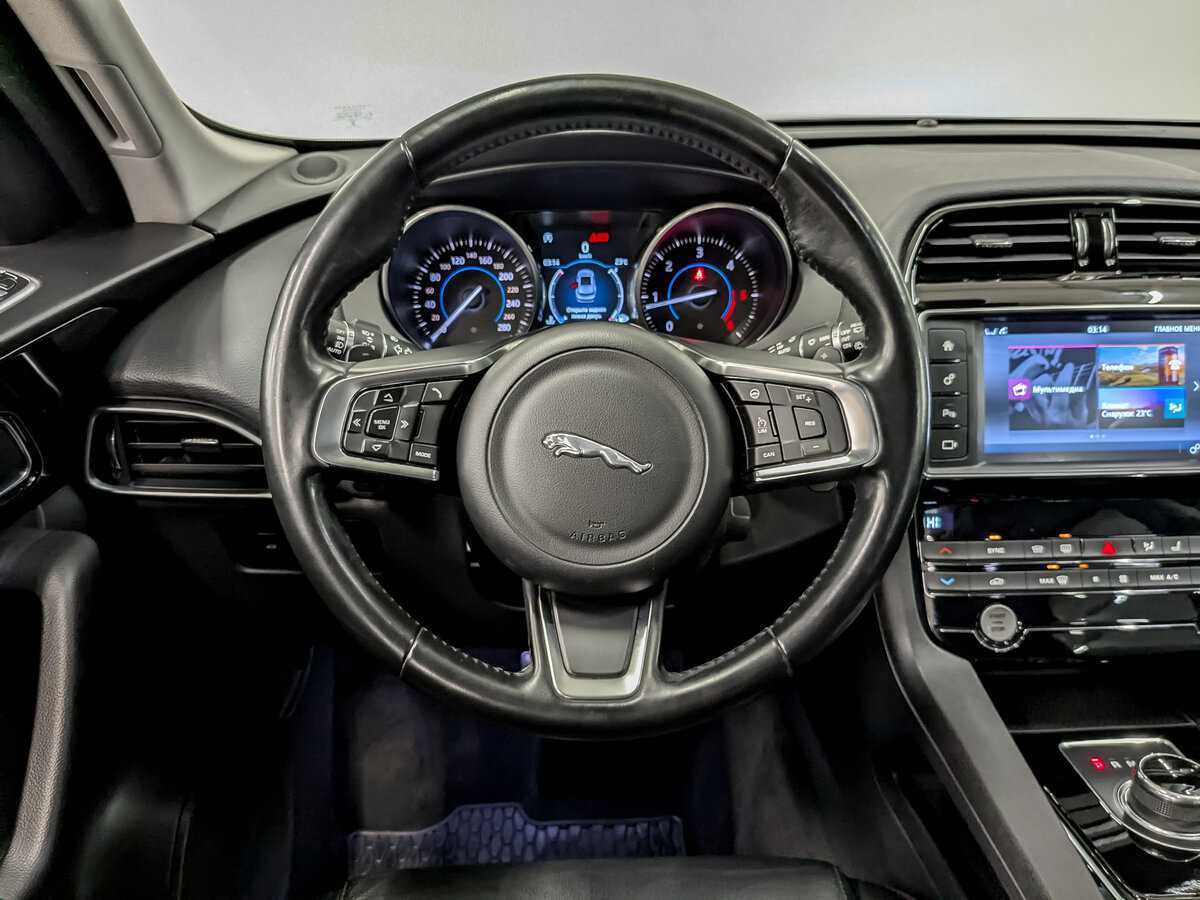Jaguar F-Pace, 2017 Фото №22