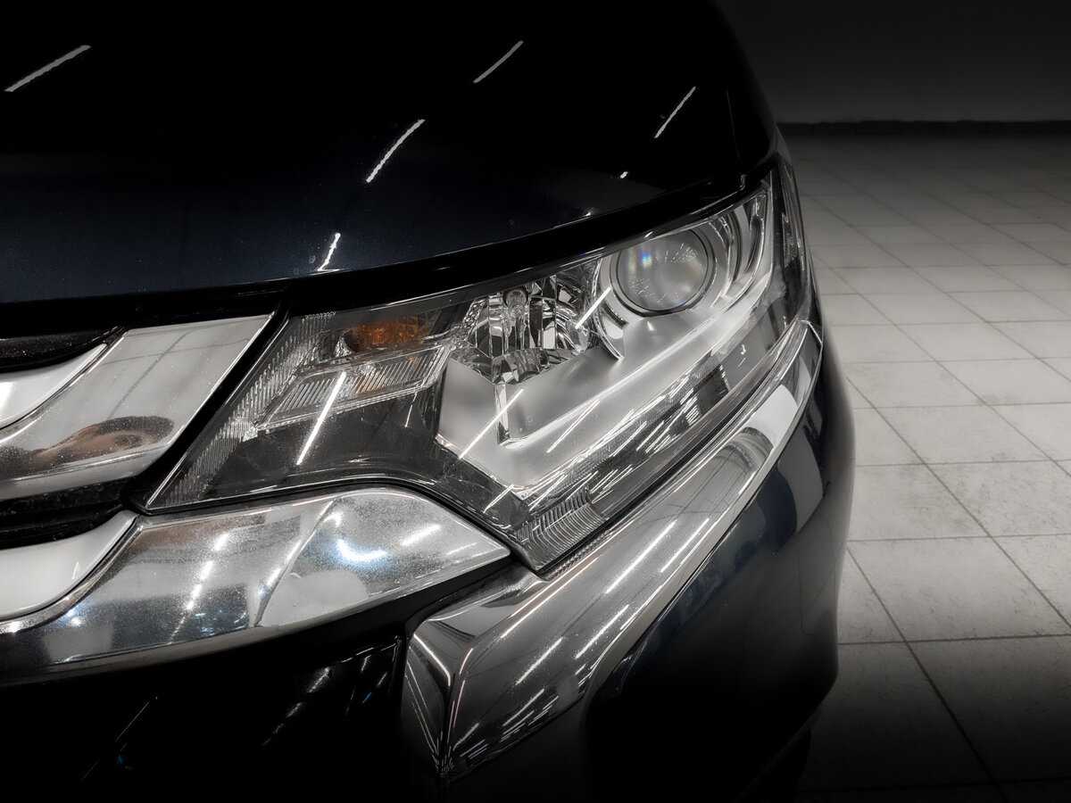 Mitsubishi Outlander, 2017 Фото №17