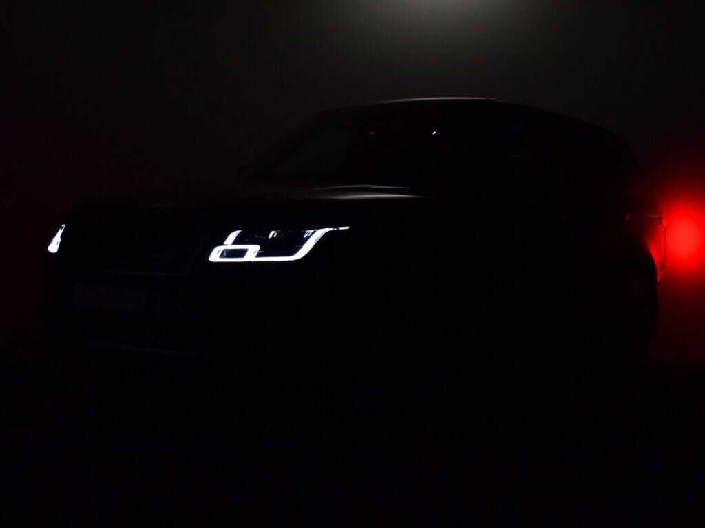 Land Rover Range Rover, 2021 - 80 801 км. | Фото №2