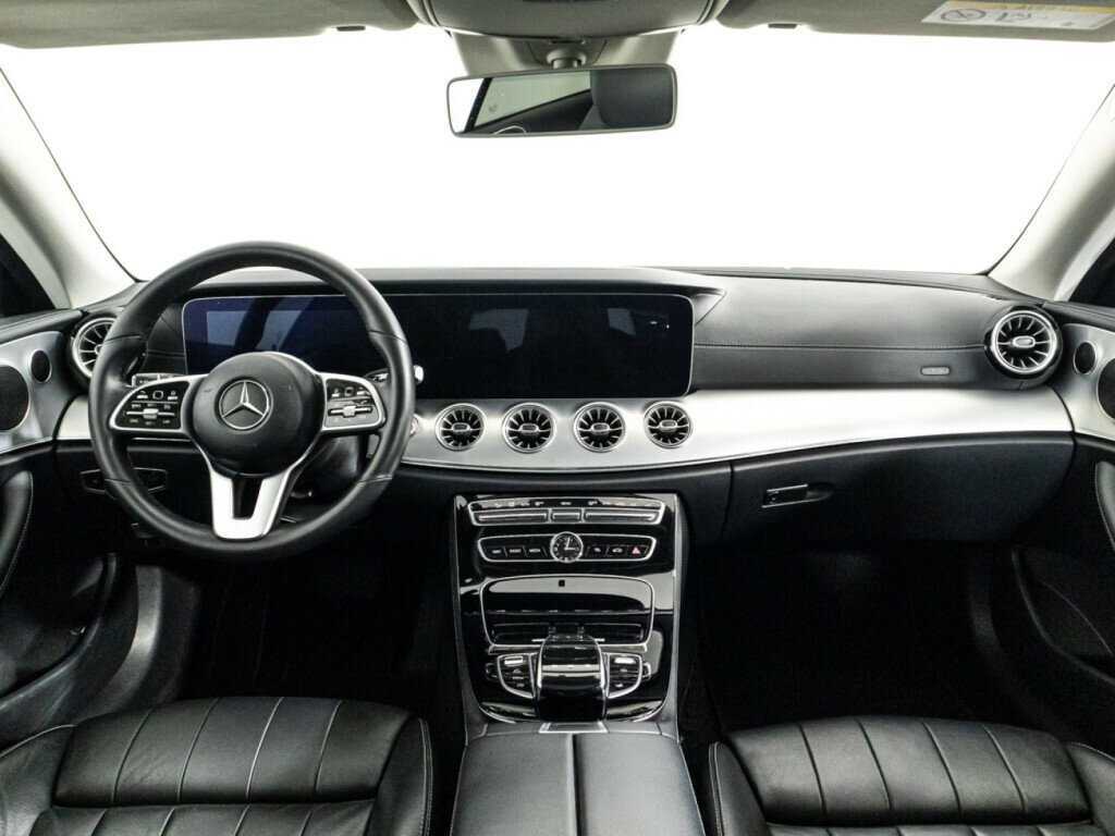 Mercedes-Benz E-Класс 220 d, 2020 Фото №13