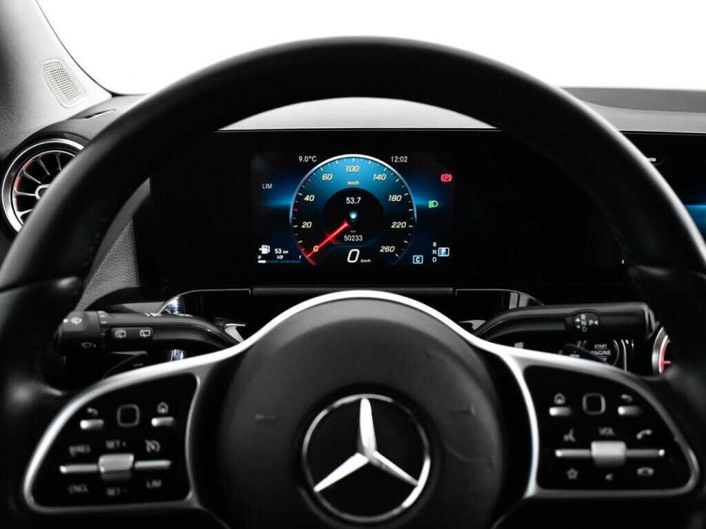 Mercedes-Benz GLA 200, 2020 Фото №11