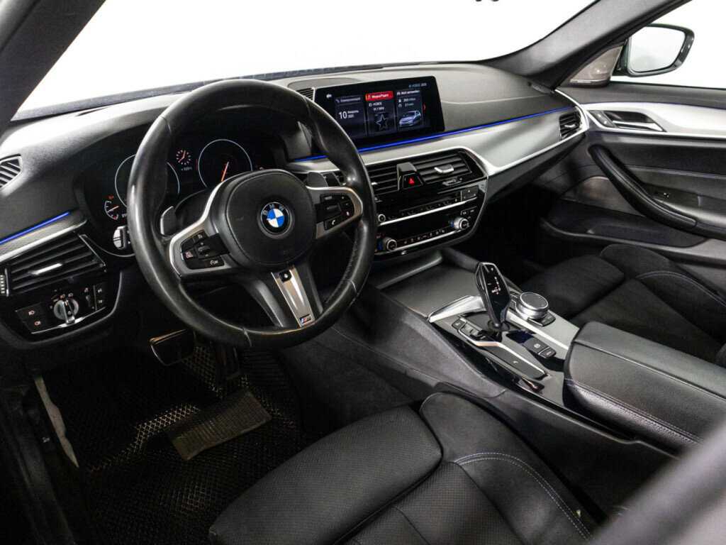 BMW 5 серии 530i xDrive, 2019 Фото №11
