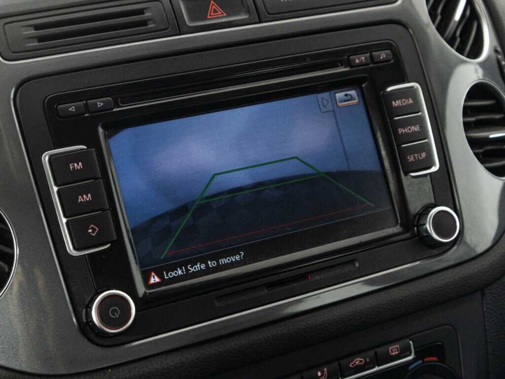 Volkswagen Tiguan, 2011 Фото №15