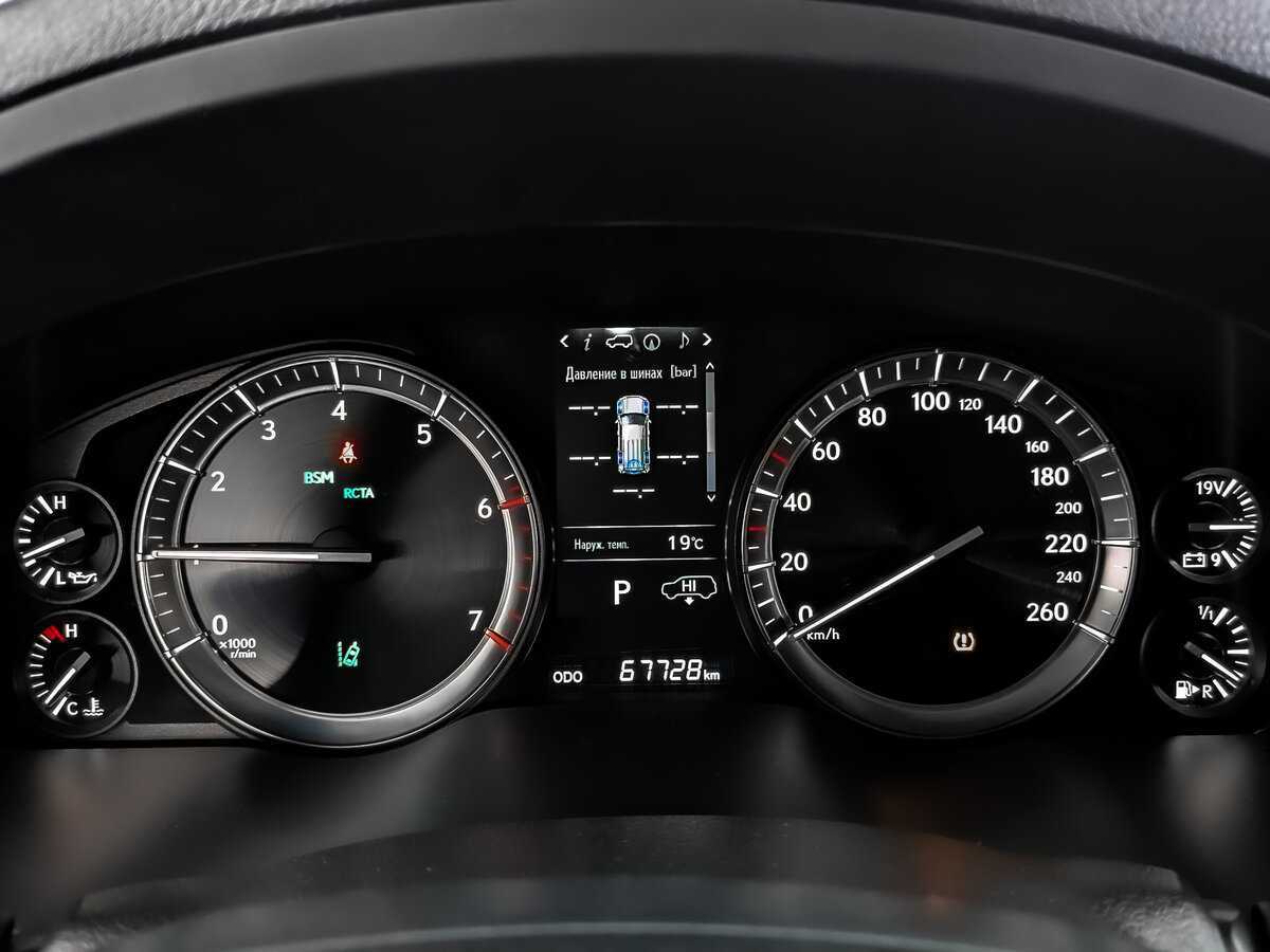 Lexus LX 570, 2016 Фото №16