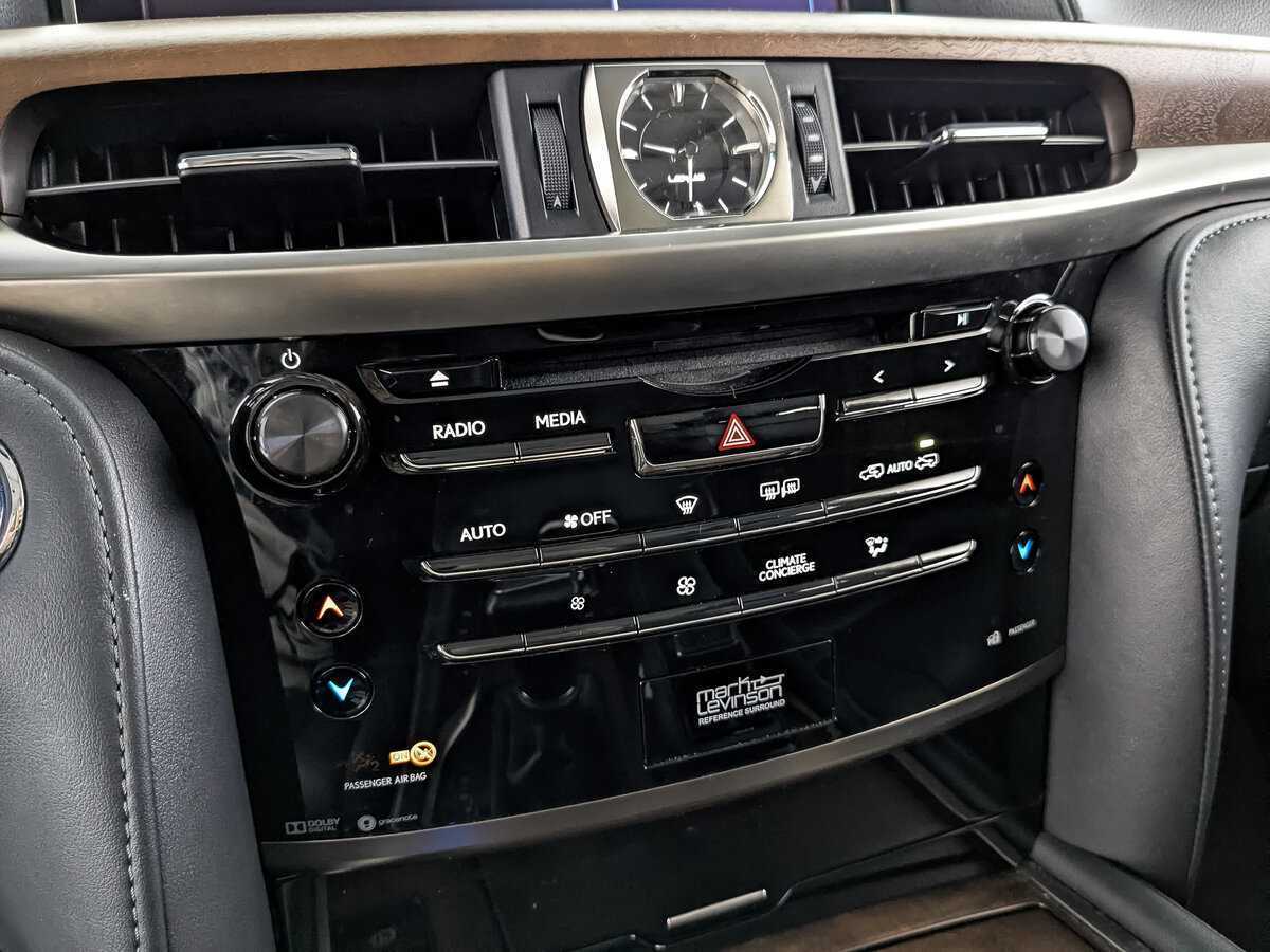 Lexus LX 570, 2016 Фото №27