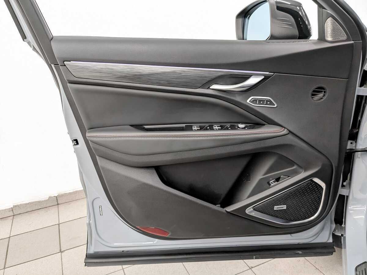 Geely Tugella, 2023 Фото №19