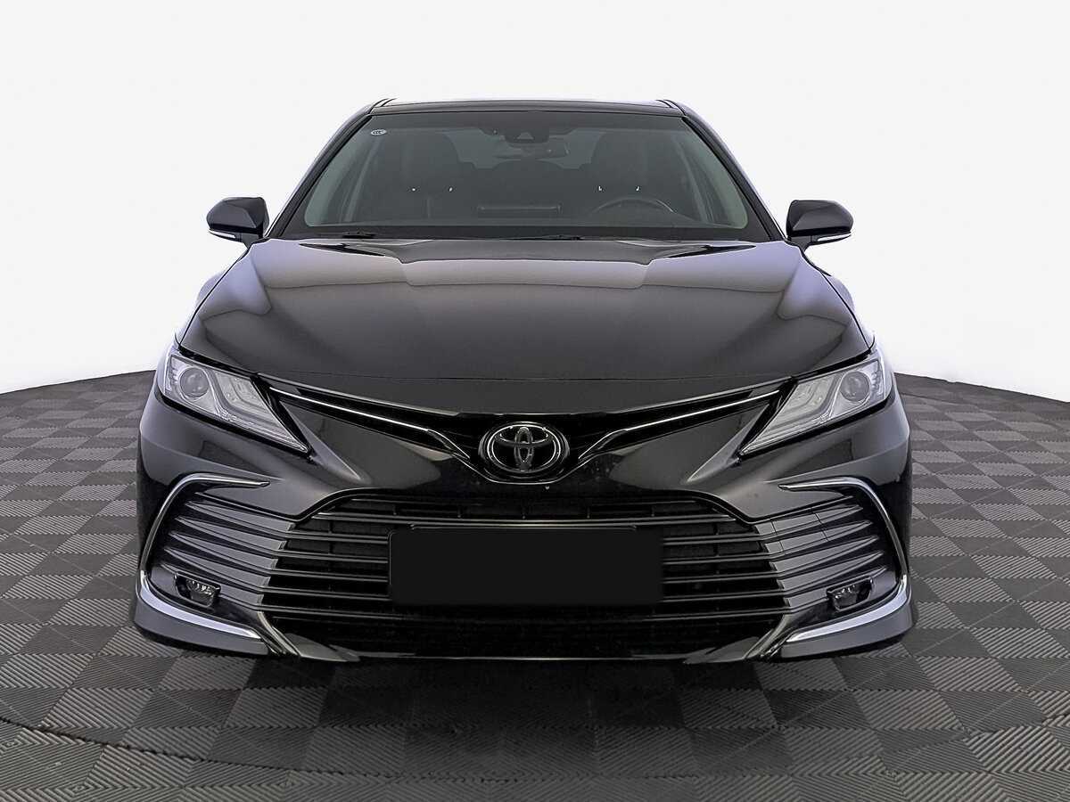 Toyota Camry, 2023 - 16 383 км. | Фото №2