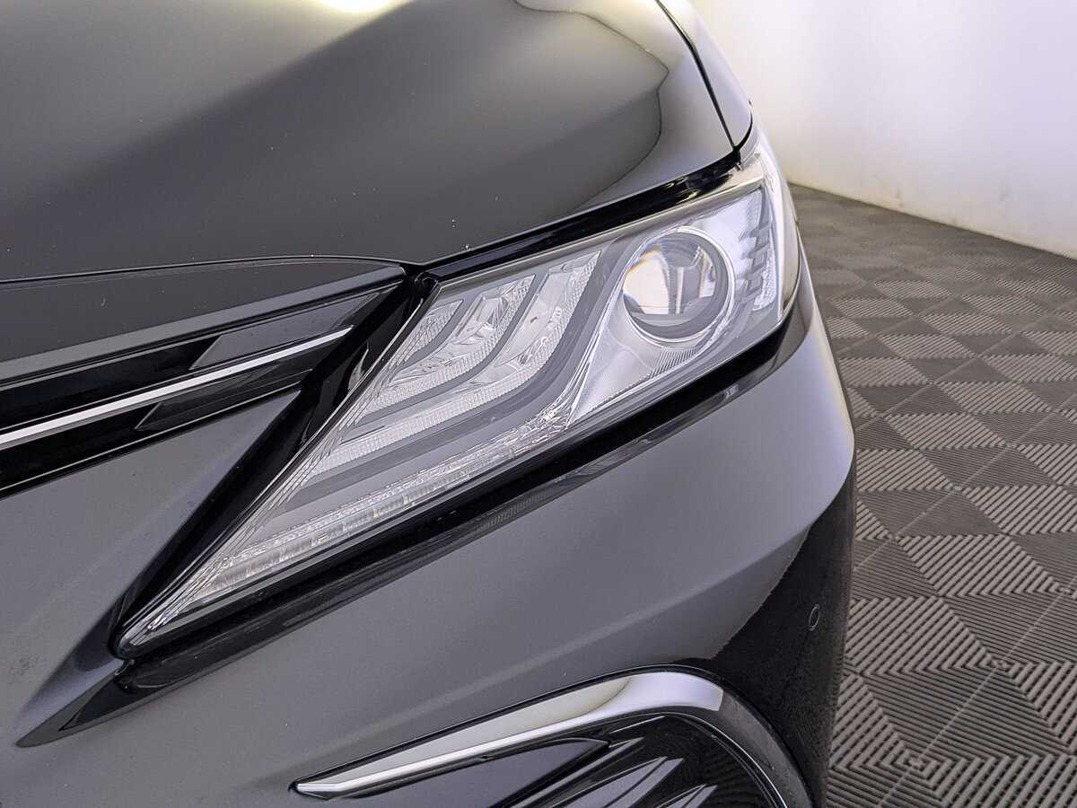 Toyota Camry, 2023 Фото №11