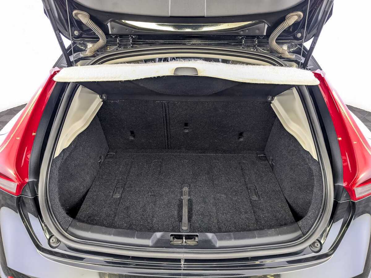 Volvo V40, 2013 Фото №10