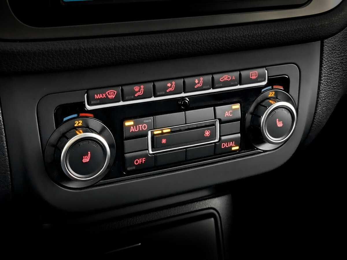 Volkswagen Tiguan, 2010 Фото №23