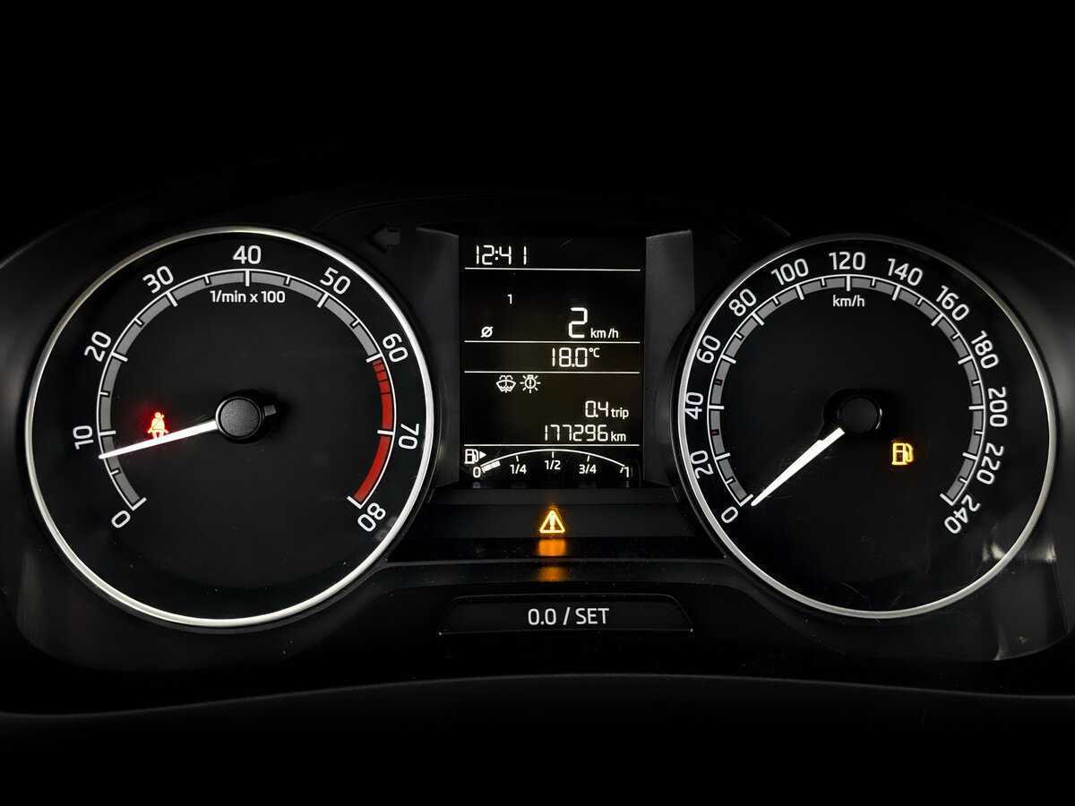 Skoda Rapid, 2017 Фото №13