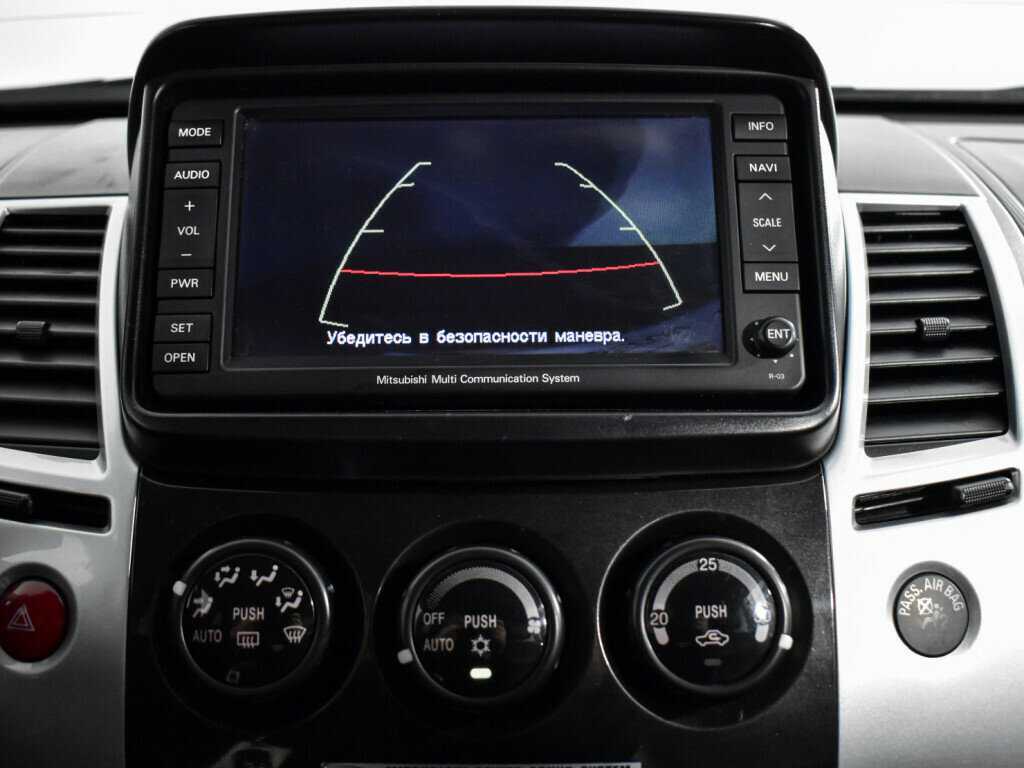 Mitsubishi Pajero Sport, 2010 Фото №19