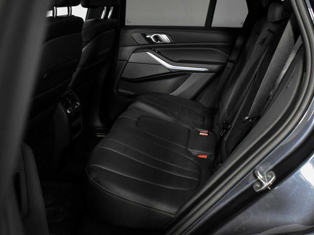 BMW X5 M50d, 2020 Фото №13