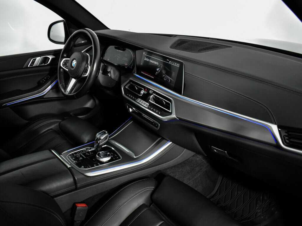 BMW X5 M50d, 2020 Фото №15