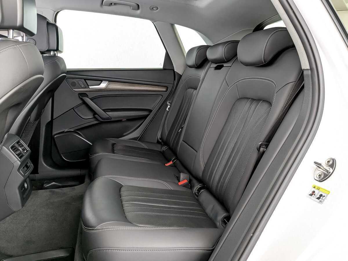 Audi Q5 L 40 TFSI, 2022 Фото №12